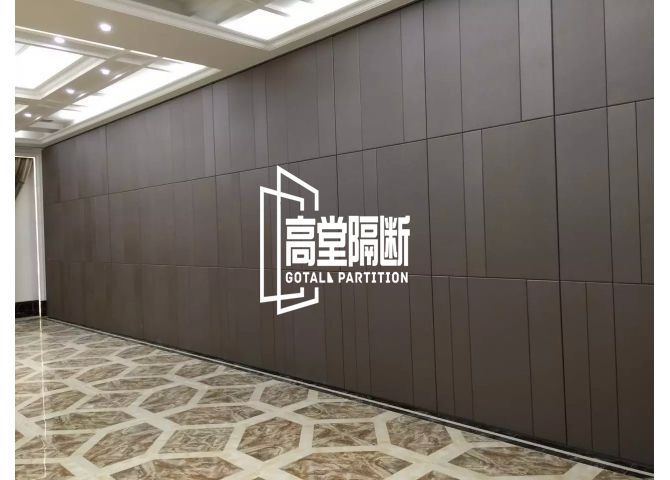 隱框皮革硬包活動(dòng)隔斷
