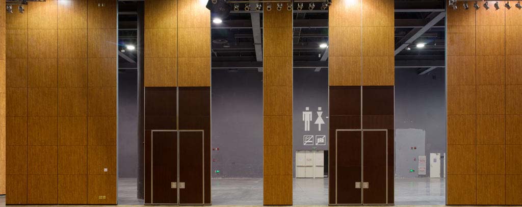 廣州保利世貿(mào)中心移動隔斷展板